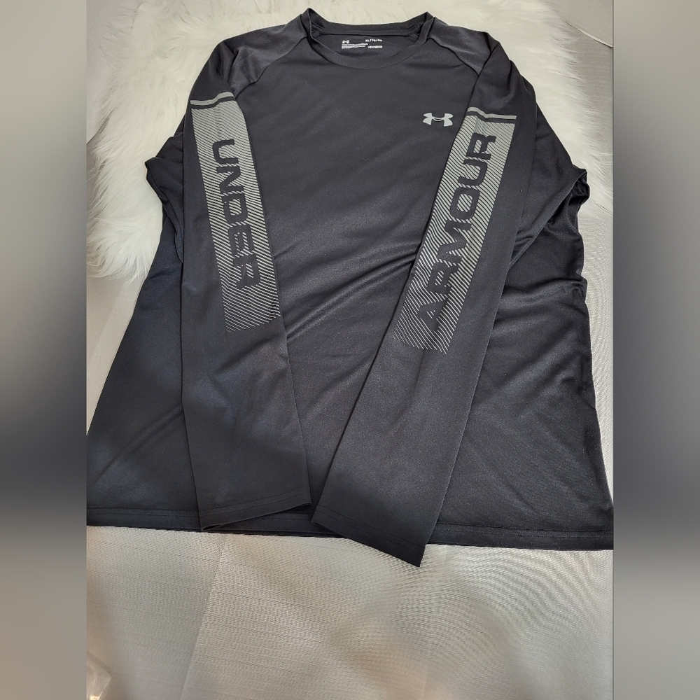 Under Armour Men's Black Long Sleeve Tee, Size XL
